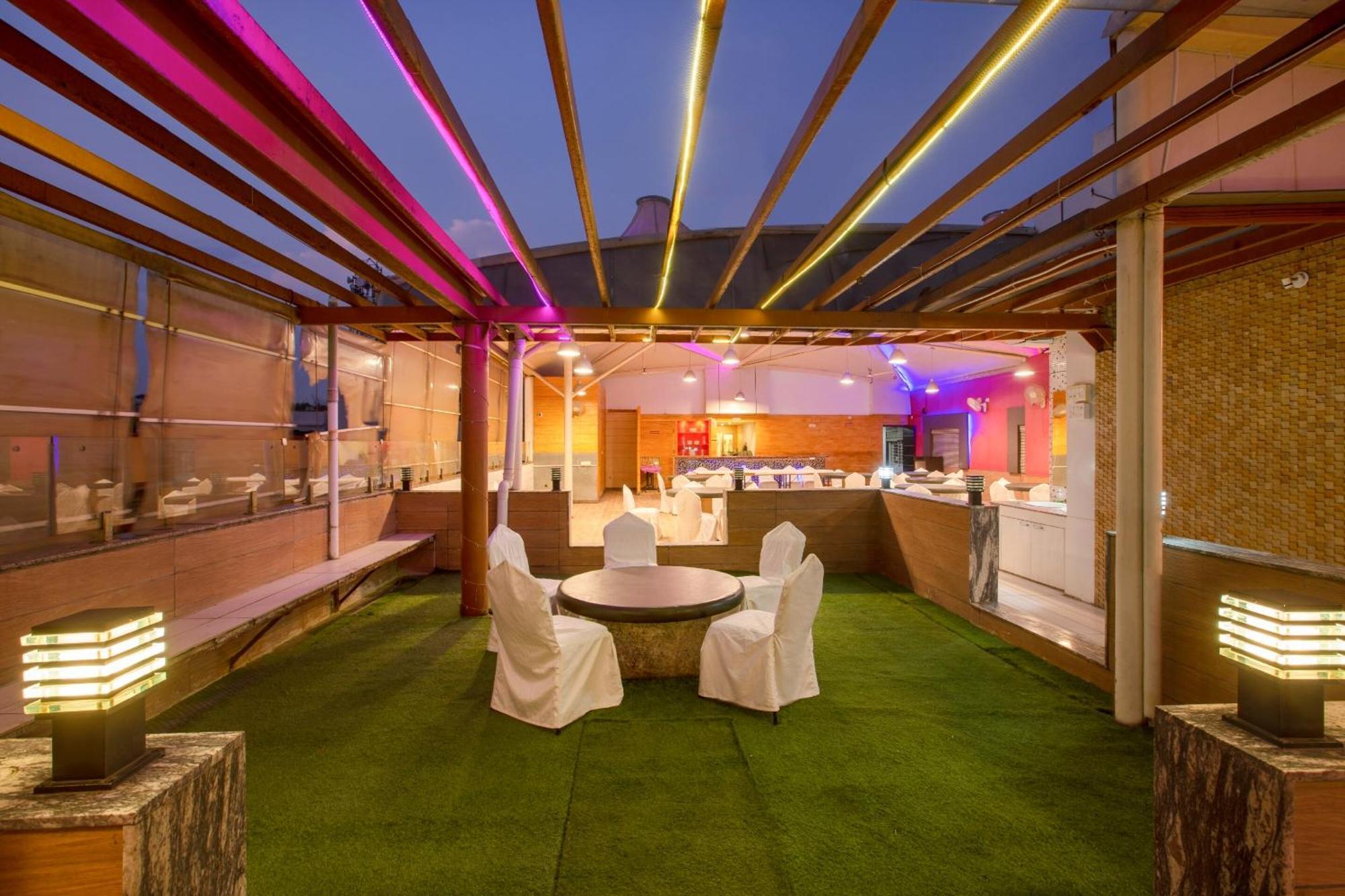 Super Townhouse Oak Jvh Hotel Bangalore Exterior foto
